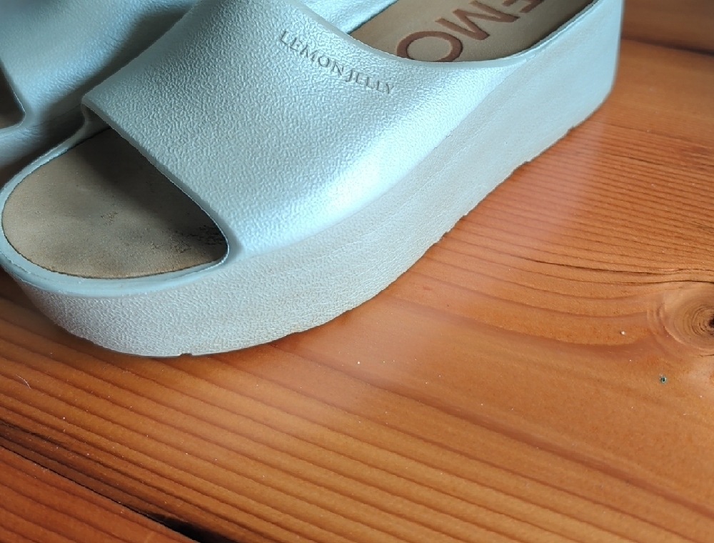 LEMON Jelly Cream Slip-On Platform Clogs - Picture 2 of 3